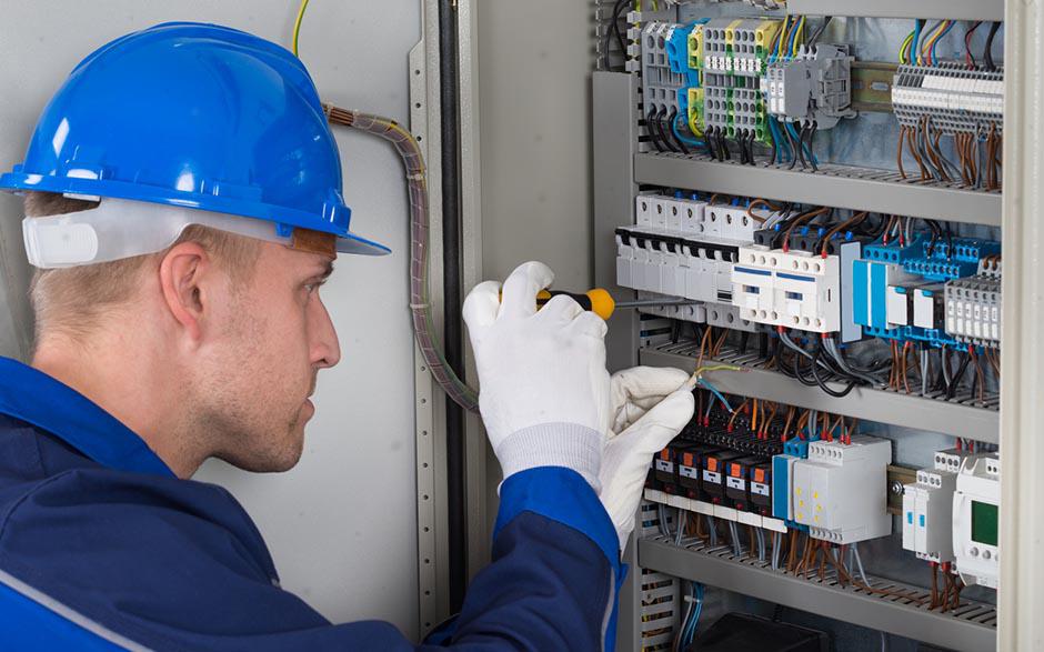 cout d'une installation électrique Le Pecq